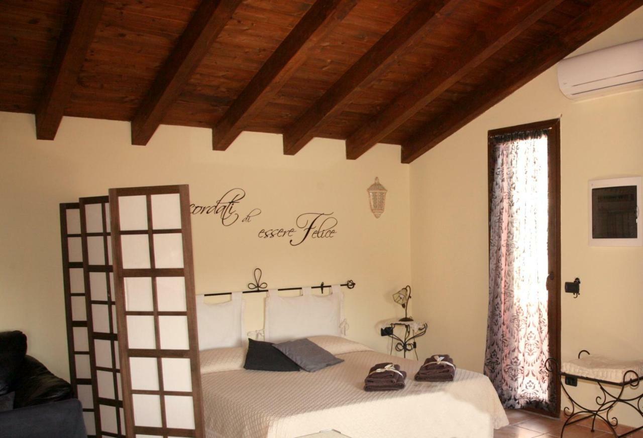 L'Isola Felice Apartment Монсеррато Экстерьер фото