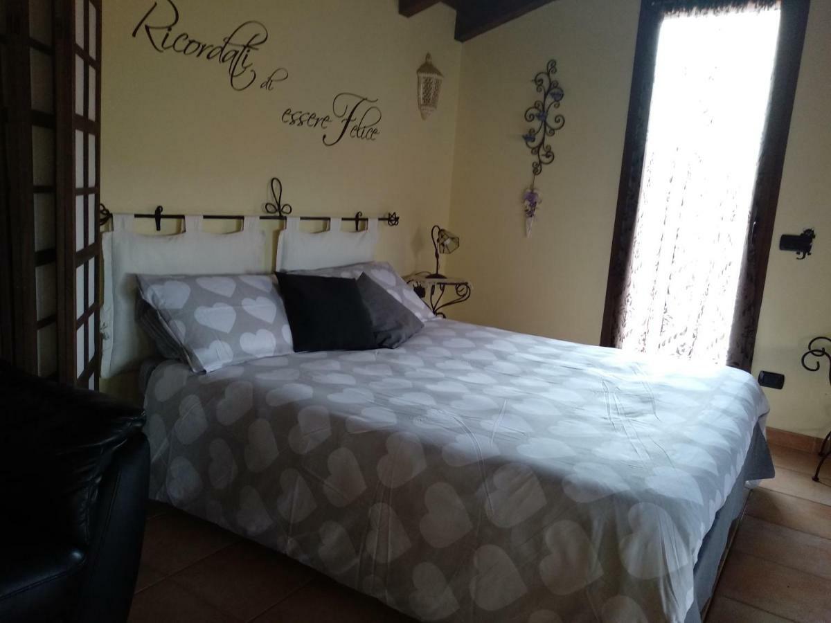 L'Isola Felice Apartment Монсеррато Экстерьер фото