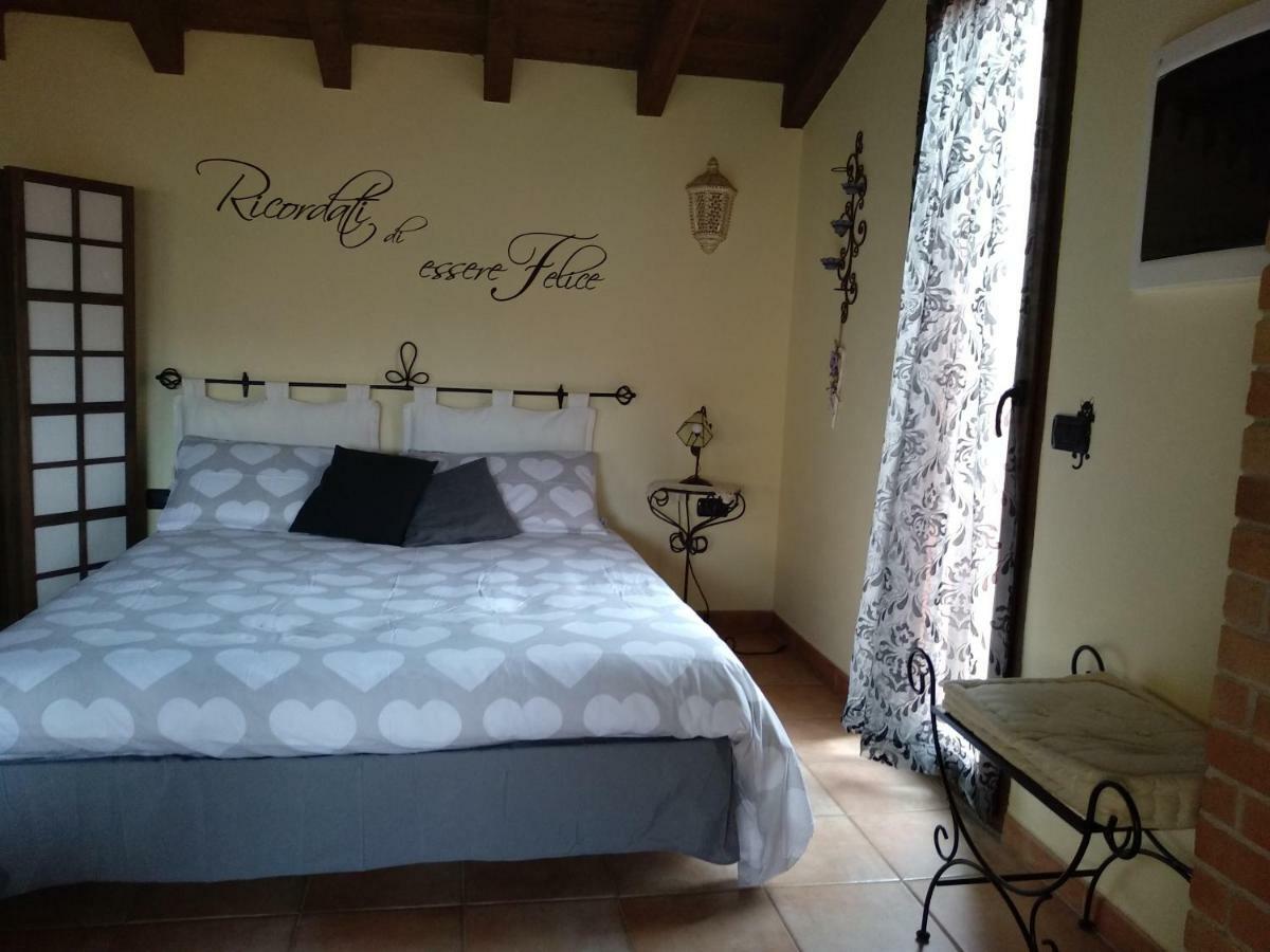 L'Isola Felice Apartment Монсеррато Экстерьер фото